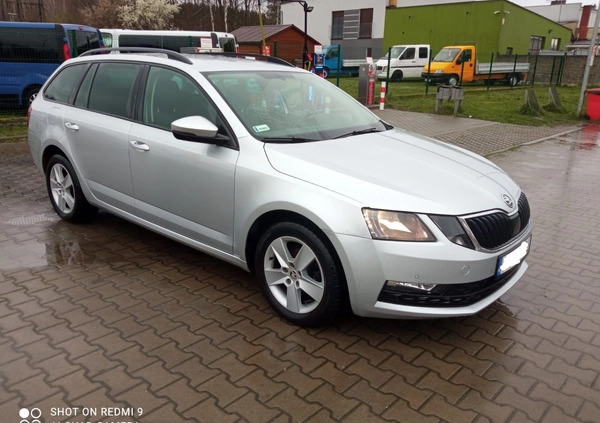 Skoda Octavia cena 53700 przebieg: 148000, rok produkcji 2019 z Poznań małe 121